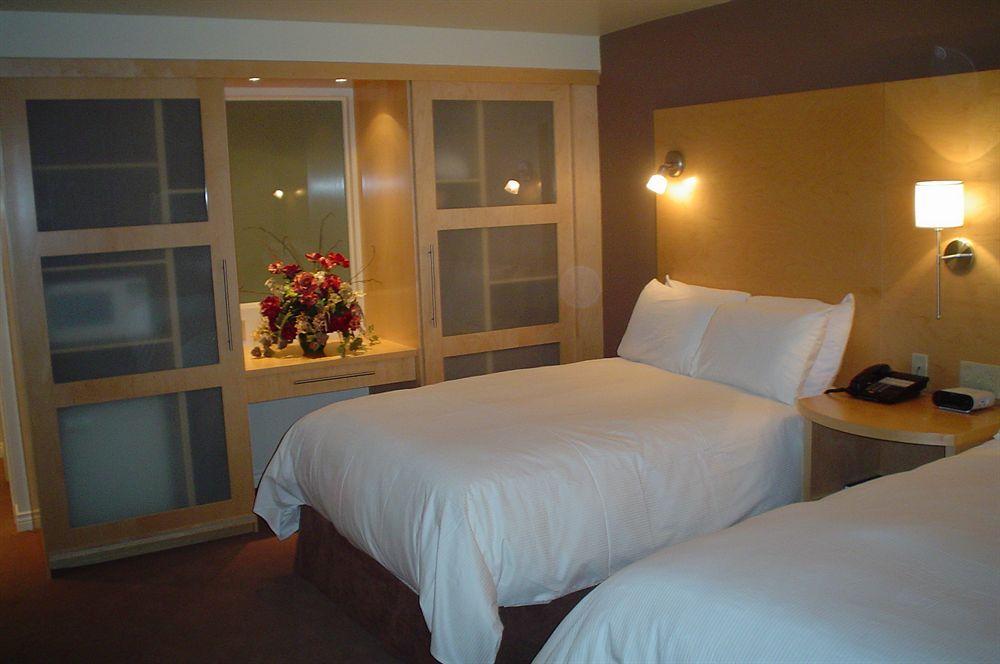 Dundee Arms Inn Charlottetown Room photo