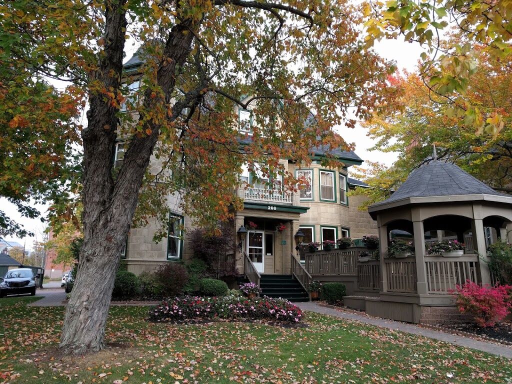 Dundee Arms Inn Charlottetown Exterior photo